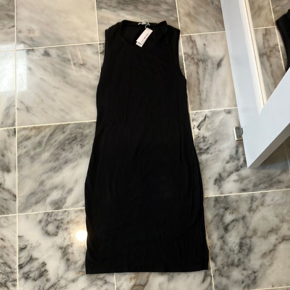 XS James Perse standard
